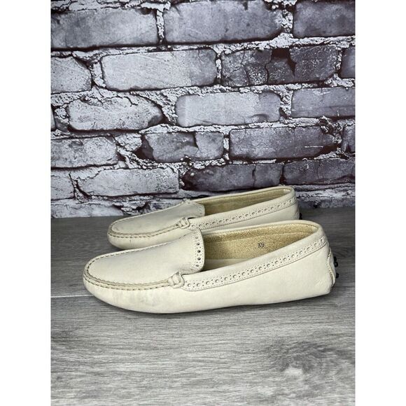 TOD'S Ivory Off White Suede Leather Moc Loafers Driving Shoes Women Sz 38EU/7.5M - Picture 1 of 16